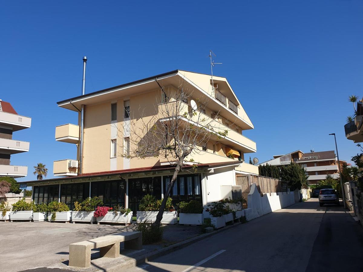 My Beachouse Montesilvano Marina エクステリア 写真